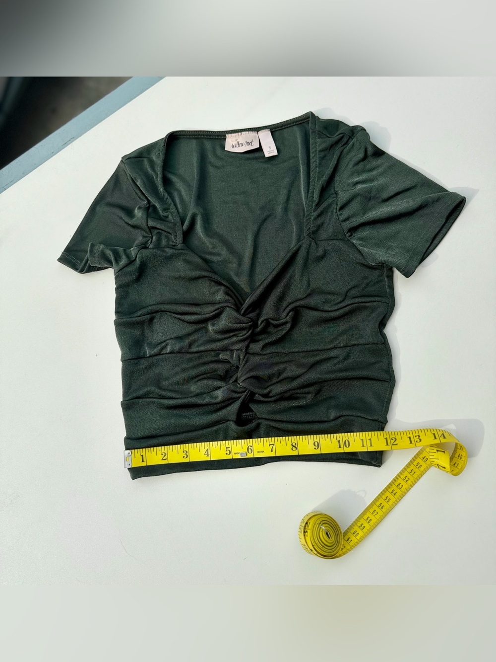 Willow&Root Deep Forest Green Ruched V-Neck Knot Front Crop Top Shimmer Satin S - Picture 5 of 9